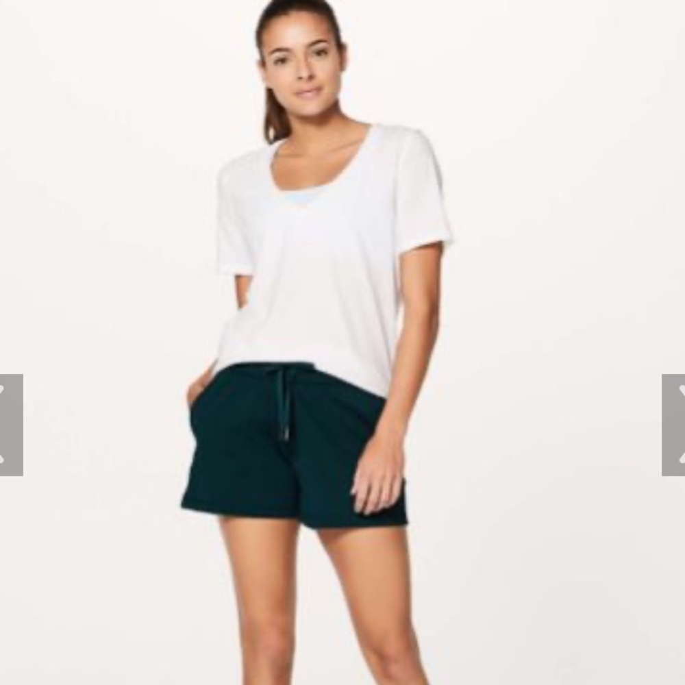 Lululemon On The Fly shorts